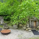 Rita Kroell アパート *